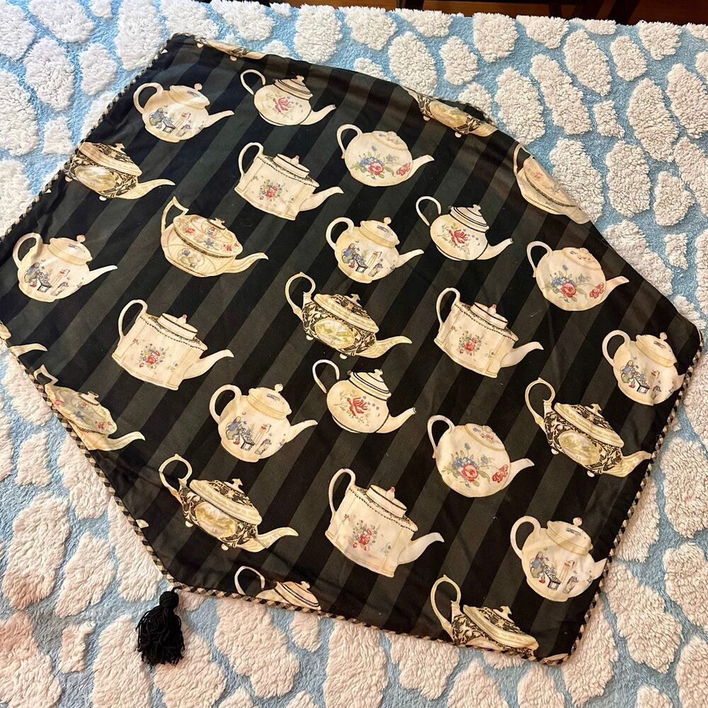 Teapot Print Tea tray Overlay / doily